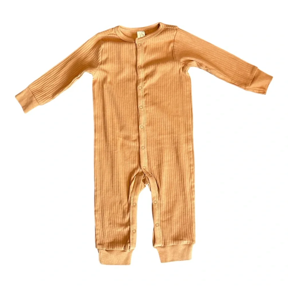 #151, Gerber modern moments snap from onesie, size 6-9 mo